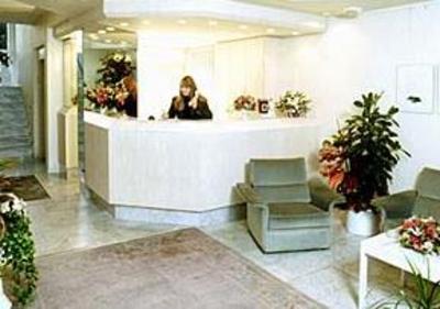 фото отеля Hotel Ambiente Köln