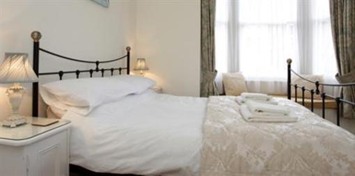 фото отеля Aaron Guest House York