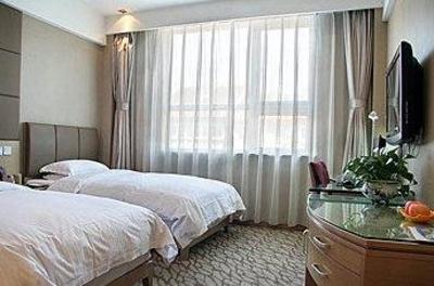 фото отеля Silver Plaza Quancheng Hotel Luoyuan Avenue