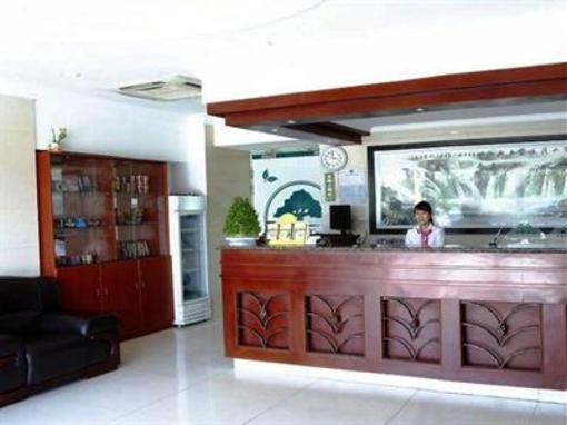 фото отеля Green Tree Inn Zhenjiang Yidu Jiancai City