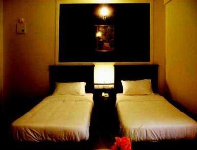 фото отеля Solitaire Crest Hotel Bangalore