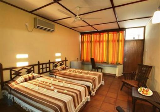 фото отеля Nilaveli Beach Hotel