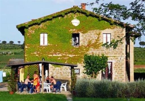 фото отеля Agriturismo I Mori Gelsi - Fattoria Spinola Hotel Torgiano