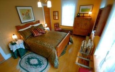 фото отеля Au Petit Chateau