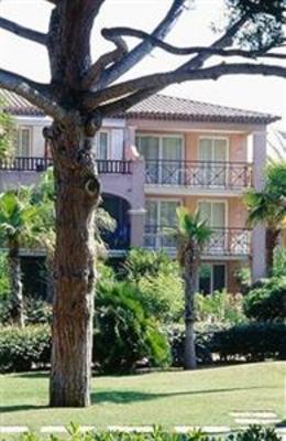 фото отеля Pierre and Vacances Hameau de la Pinede Residence Hyeres