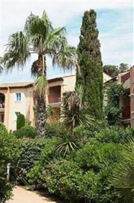 фото отеля Pierre and Vacances Hameau de la Pinede Residence Hyeres