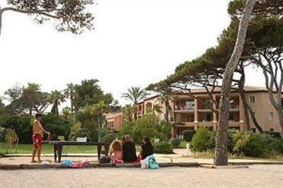 фото отеля Pierre and Vacances Hameau de la Pinede Residence Hyeres