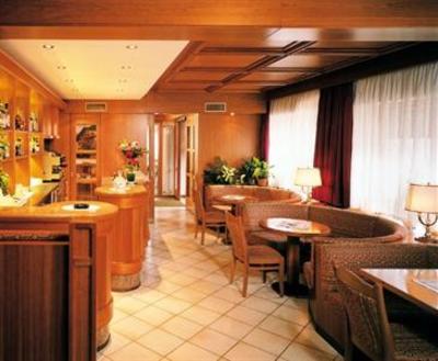 фото отеля Hotel Fiorenza Campitello Di Fassa