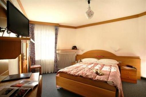 фото отеля Hotel Fiorenza Campitello Di Fassa