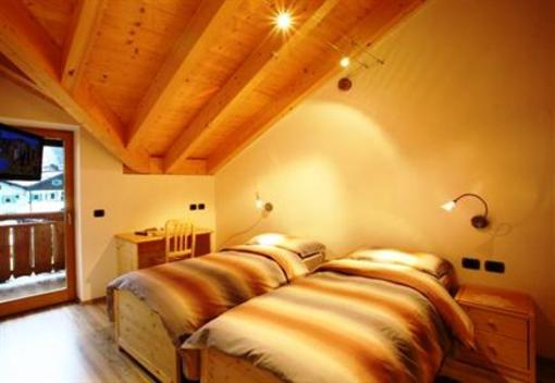 фото отеля Hotel Fiorenza Campitello Di Fassa