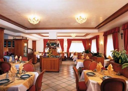 фото отеля Hotel Fiorenza Campitello Di Fassa