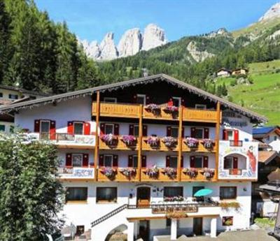 фото отеля Hotel Fiorenza Campitello Di Fassa