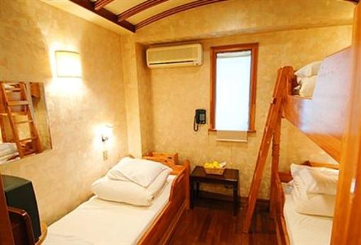 фото отеля Capsule Inn Osaka