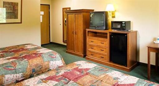 фото отеля AmericInn Hotel & Suites Duluth South _ Black Woods Convention Center