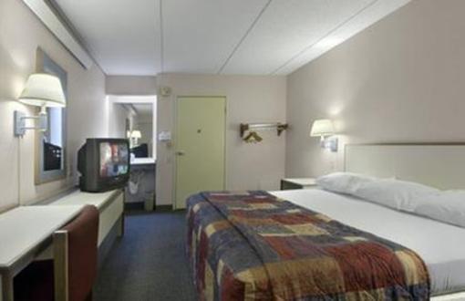 фото отеля Red Roof Inn Woodbury/Saint Paul