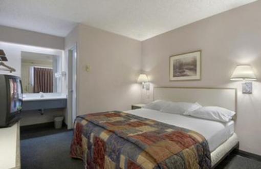 фото отеля Red Roof Inn Woodbury/Saint Paul