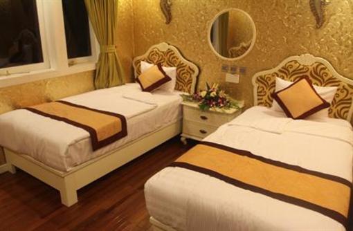 фото отеля White Dolphin Cruises Halong