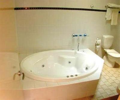 фото отеля Rockpool Motor Inn