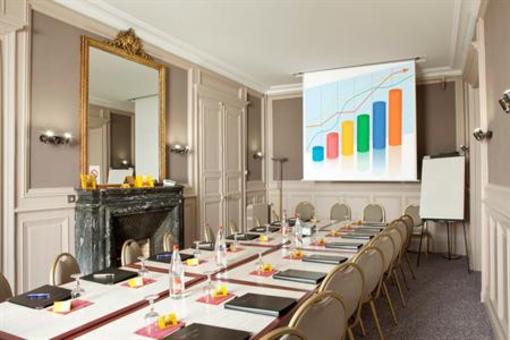 фото отеля Hotel De L'Europe Poitiers