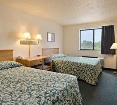 фото отеля Super 8 Motel Saint Charles