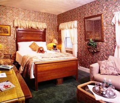 фото отеля Pilgrim House Inn