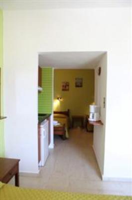 фото отеля Paligremnos Apartments