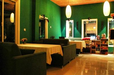 фото отеля Emerald Hostel
