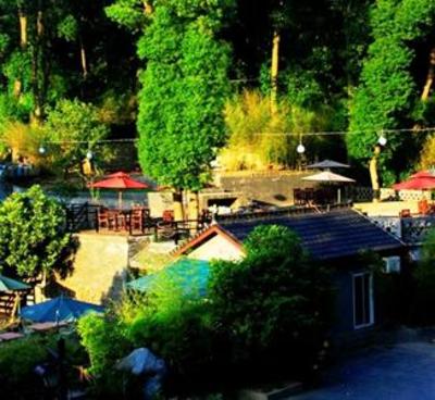фото отеля Emerald Hostel