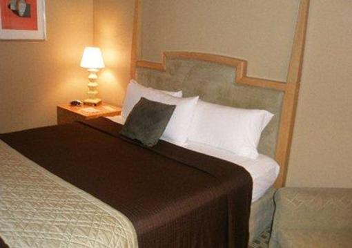 фото отеля Rodeway Inn Watertown (South Dakota)