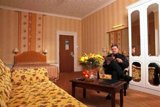 фото отеля Devoncourt Hotel