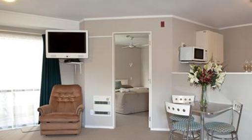 фото отеля Aquarius Motor Inn Tauranga