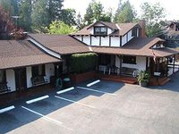 Coach N' Four Motel