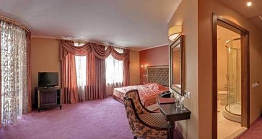 фото отеля Kristel Hotel