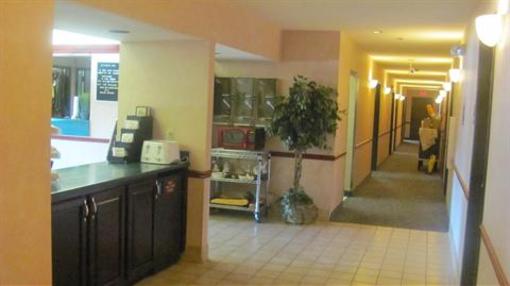 фото отеля Country Hearth Inn Toccoa