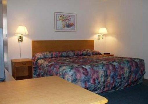 фото отеля Econo Lodge Inn & Suites Kamloops