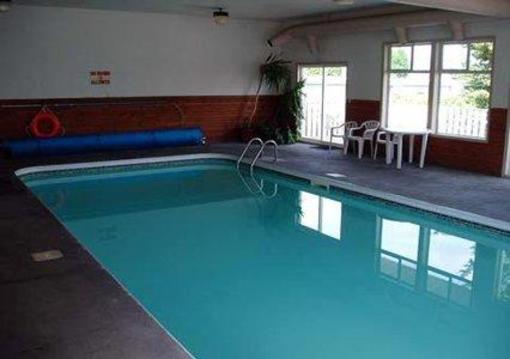 фото отеля Econo Lodge Inn & Suites Kamloops