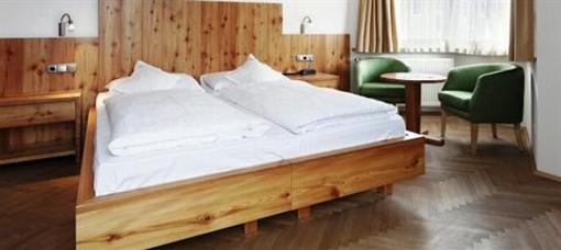 фото отеля Hotel Garni Planaces