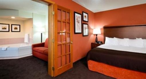 фото отеля AmericInn Lodge & Suites Worthington