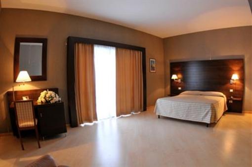 фото отеля Hotel Monte Caruso Cava de' Tirreni
