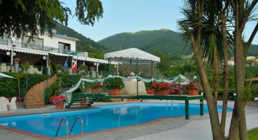 фото отеля Hotel Monte Caruso Cava de' Tirreni
