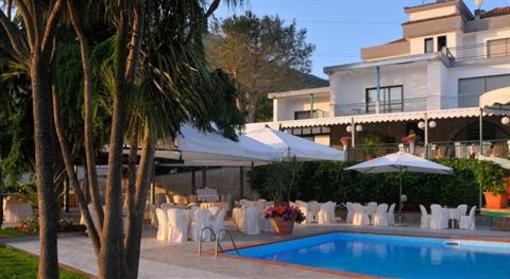 фото отеля Hotel Monte Caruso Cava de' Tirreni