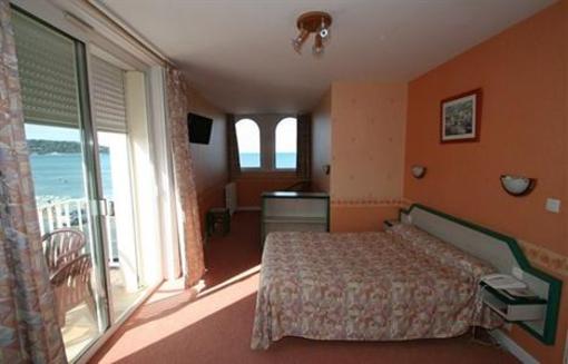 фото отеля Hotel Valencia Hendaye