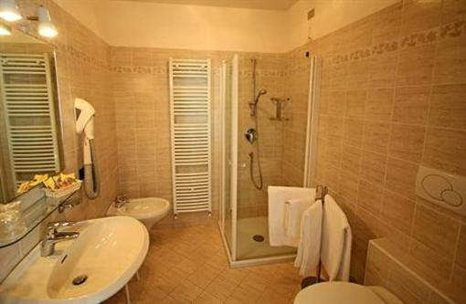 фото отеля Hotel Garni Vajolet