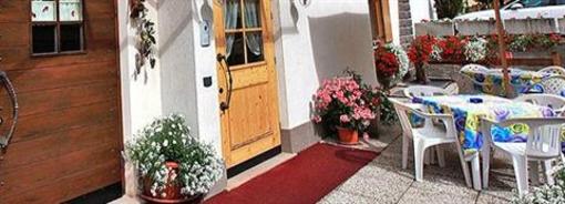 фото отеля Hotel Garni Vajolet