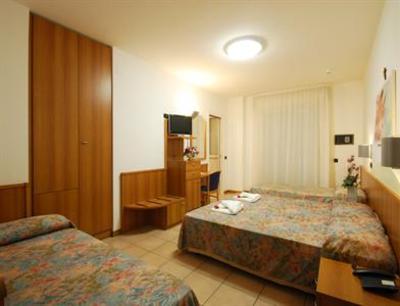 фото отеля Hotel Sporting Alba Adriatica