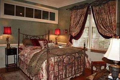 фото отеля The Breeden Inn and Carriage House Bed and Breakfast