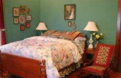 фото отеля The Breeden Inn and Carriage House Bed and Breakfast