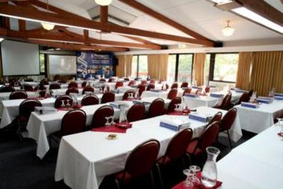 фото отеля Central Bardon Conference Venue Apartments Brisbane