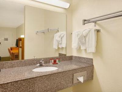 фото отеля Ramada Limited Birmingham/Pelham