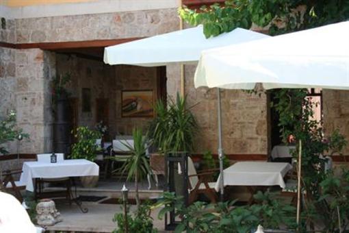 фото отеля Safran Sari Konak Pansiyon Antalya